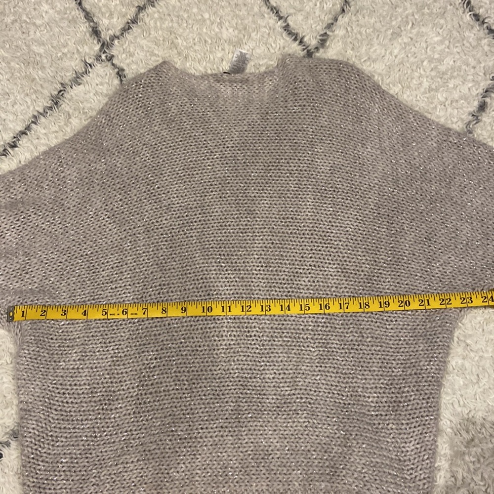 Sweater - Picture 10 of 11